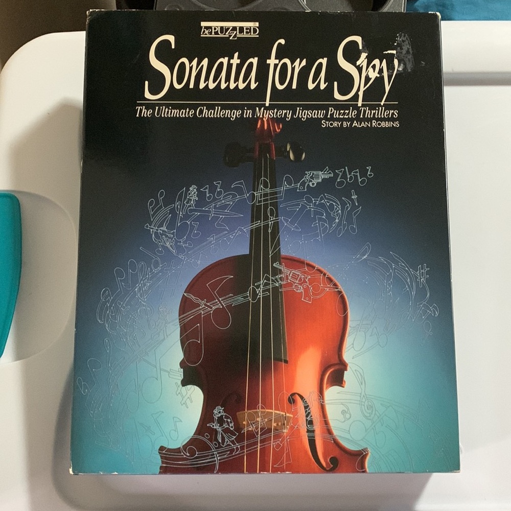 SONATA FOR A SPY MYSTERY PUZZLE by ALAN ROBBINS - BEPUZZLED - 1000 PIECES